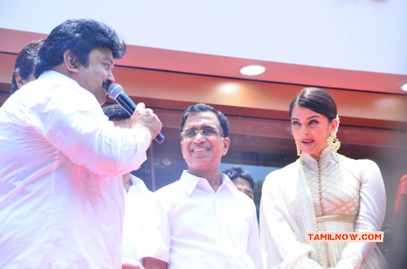 Apr 2015 Photos Kalyan Jewellers Chennai Showroom Launch 2303