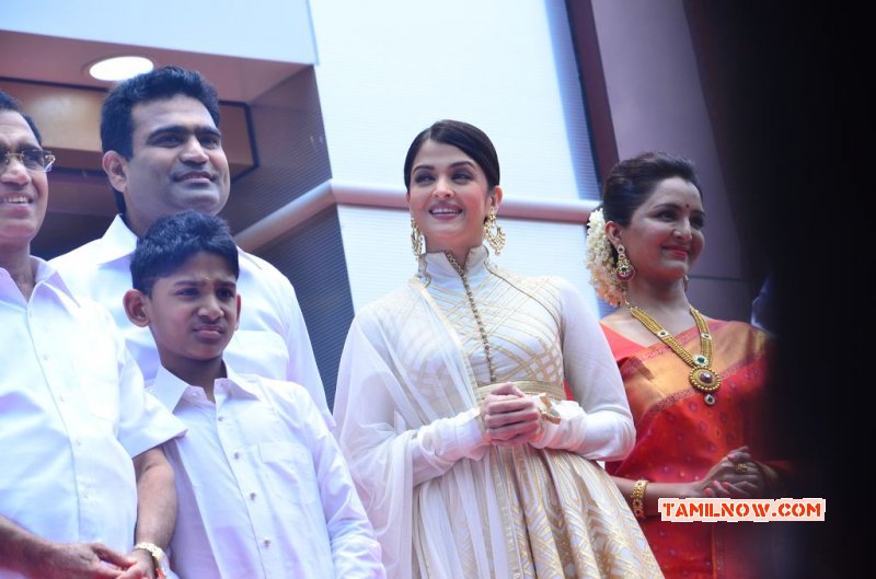 New Pictures Tamil Movie Event Kalyan Jewellers Chennai Showroom Launch 6968