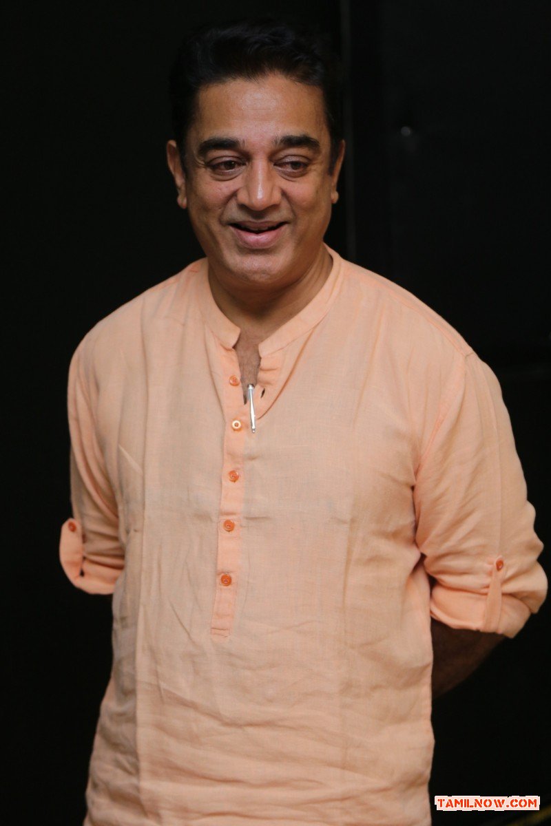 Kamalhaasan Reveals Poster Of Dsp Usa Stills 9910