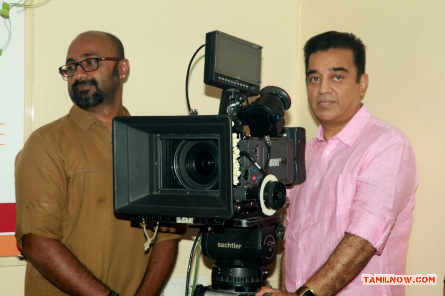 Kamalhaasans Drishyam Remake Pooja 1371