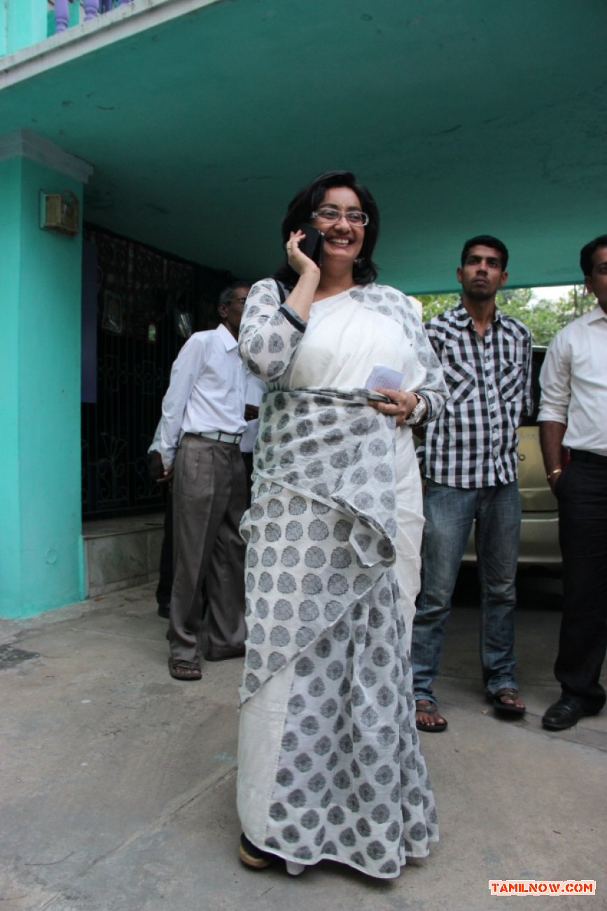 Kanaka Pressmeet At Her Residence 3134