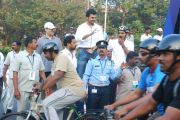 Karthi Flags Off Chennai Cycling 2013 8236