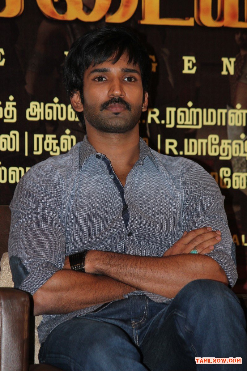 Kochadaiiyaan Press Meet Stills 5790