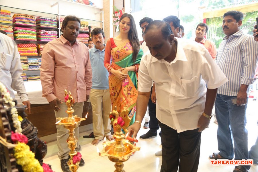 Lakshmirai Inaguarates Shreeniketan Showroom Annanagar Stills 8921