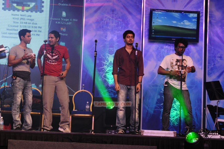 Maatraan Audio Launch Practice At Singapore Stills 5118