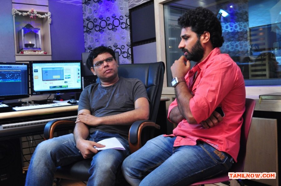 Madhu Maadhu Soodhu Song Recording 1194