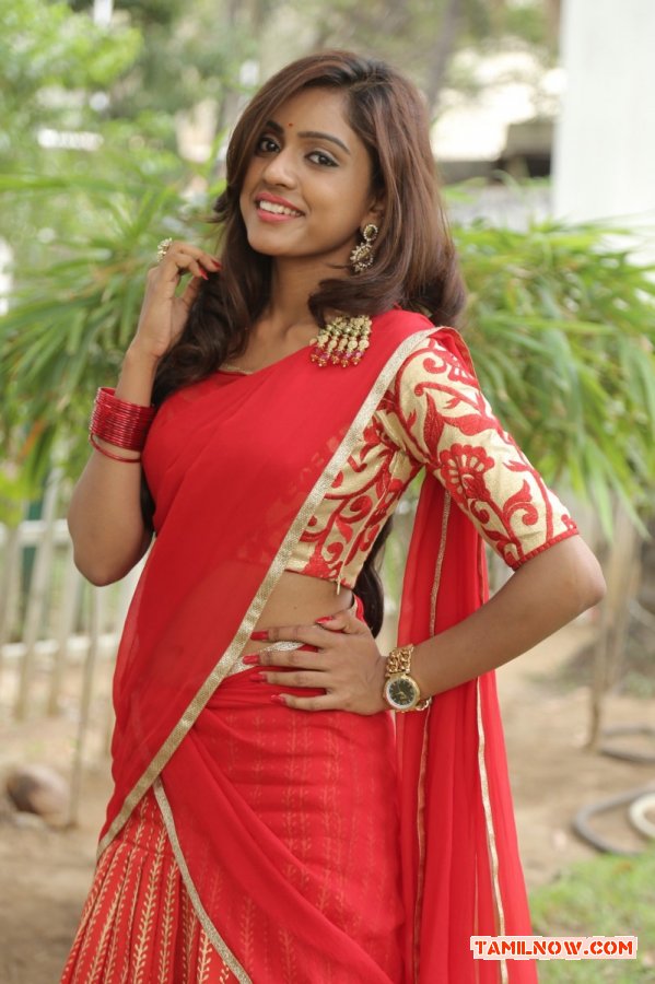 Actress Vithika Sheru At Mahabalipuram Pressmeet 936