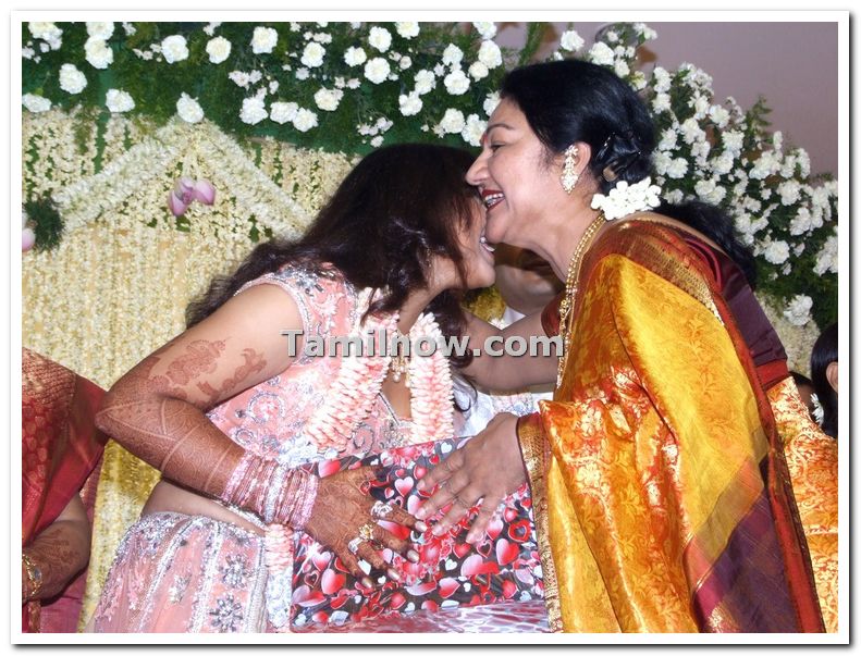 Manjula Vijayakumar Greets Meena