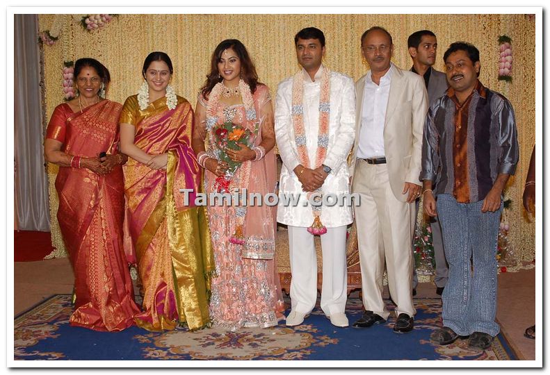 Meena With Devayani Family