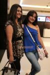 Naan Ee Premiere Show At Satyam 6364