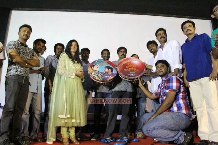 Naduvula Konjam Pakkatha Kaanom Press Meet Photos 3731