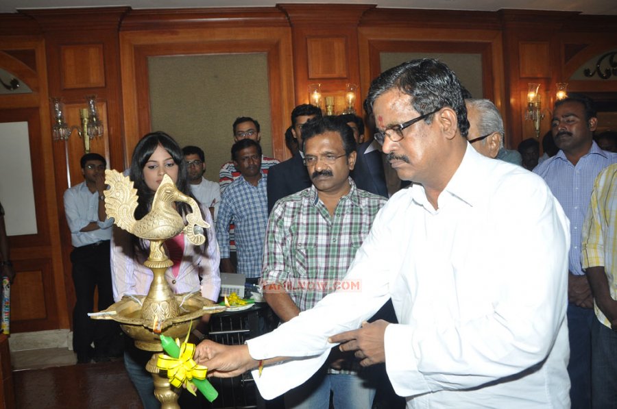 Nalanum Nandhiniyum Movie Launch 4862