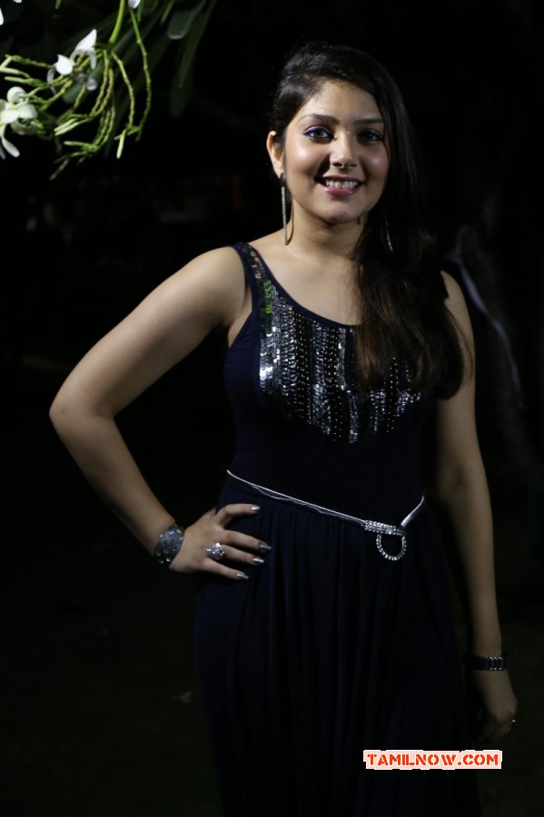 Ishitha At Nee Naan Nizhal Audio Launch 379