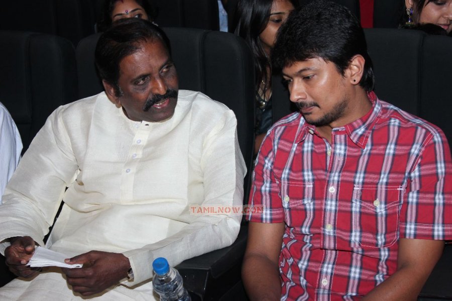 Vairamuthu And Udhayanidhi Stalin 617