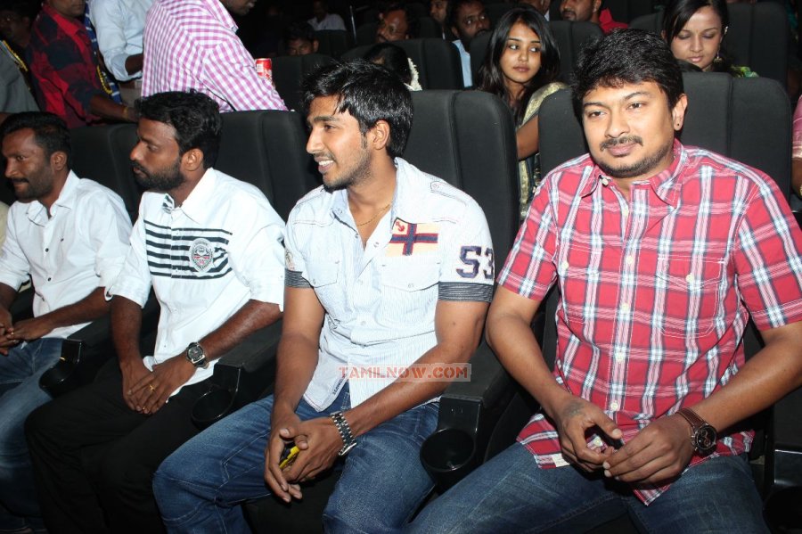 Vishnu And Udhayanidhi Stalin 425