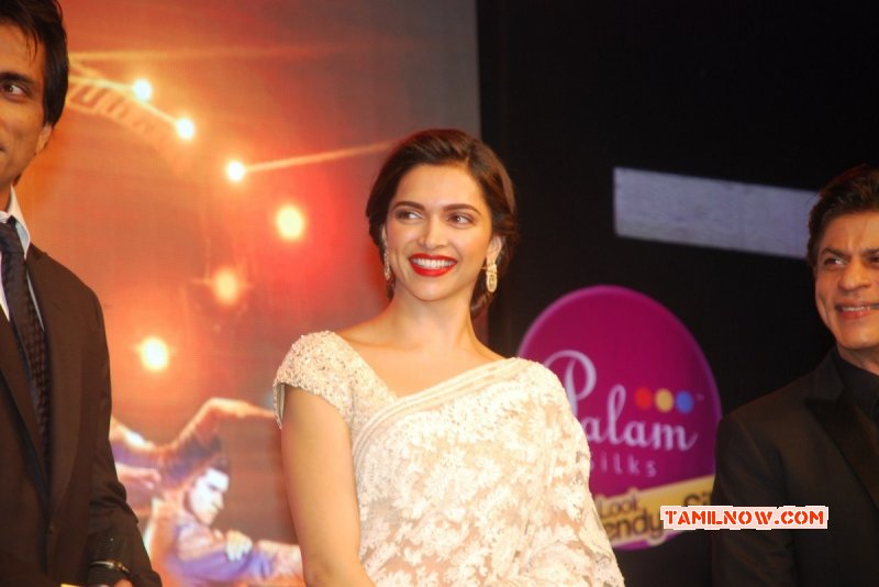 Event Shahrukh Khan Deepika Padukone 905