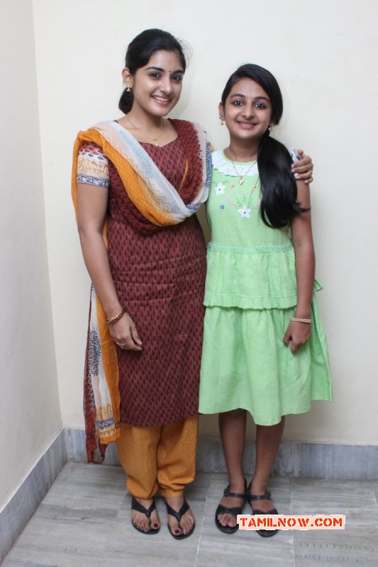 Niveda Thomas Esther Anil At Papanasam Thanks Meet Event Image 805