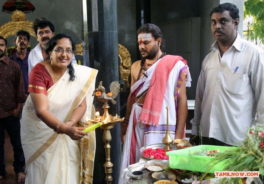 Payanangal Thodarkindrana Pooja Stills 8486