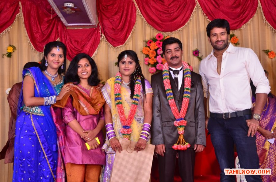 Pro Vp Mani Daughter Gayathri Wedding Reception Stills 1994