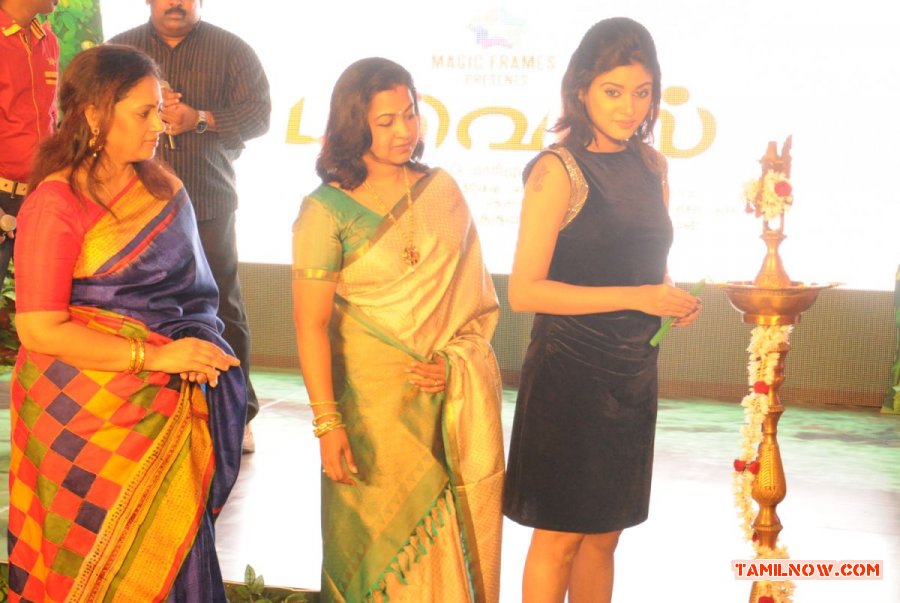 Lakshmi Ramakrishnan Radhika And Oviya At Pulivaal Audio Launch 749