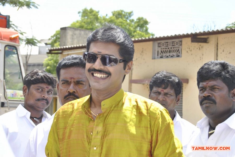 Saaindhaadu Saaindhaadu Working Stills 1601