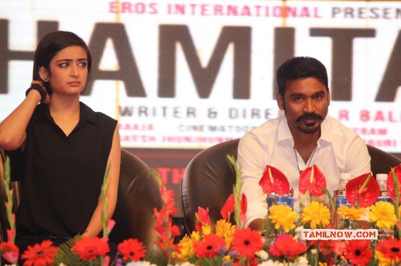 Event Pic Dhanush Akshara Haasan Shamitabh Pressmeet 967