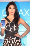 Shriya Launches Samsung Galaxy Smart Phone 7446