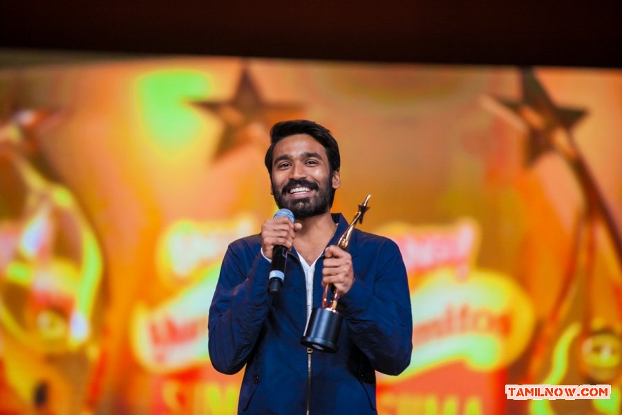 Dhanush With Siima 2013 220