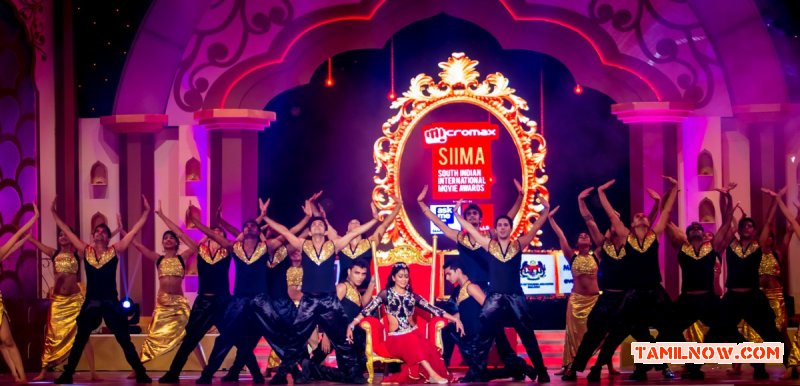 Shriya Saran Dance At Siima Awards 78