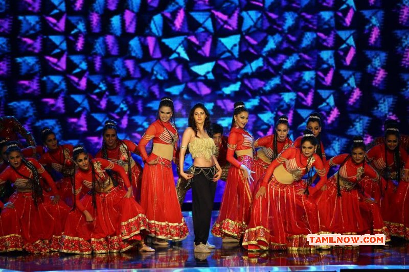Amyra Dastur Dance At Siima Awards 2016 256