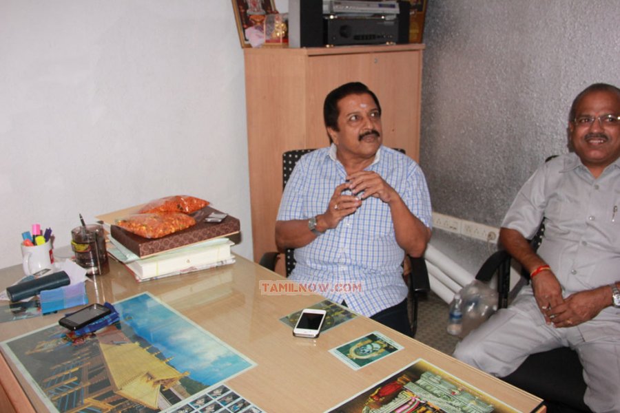 Sivakumar Inaugurates Atm At 4 Frames 1384