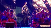Deepika Padukone And Shah Rukh Khan At Slam The Tour 303