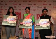 Sonam Kapoor Launches Filmfare Make Over Issue 5564