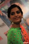 Sonam Kapoor Launches Filmfare Make Over Issue Stills 3496