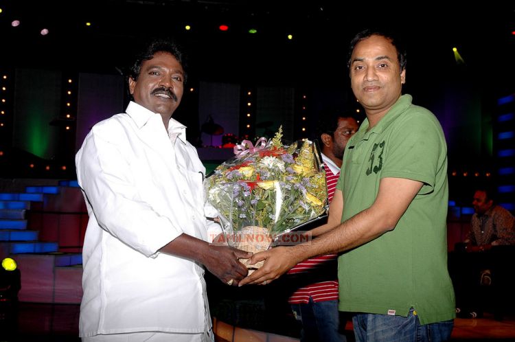 Stars With Vaali 1000 In Vasanth Tv Event 3905