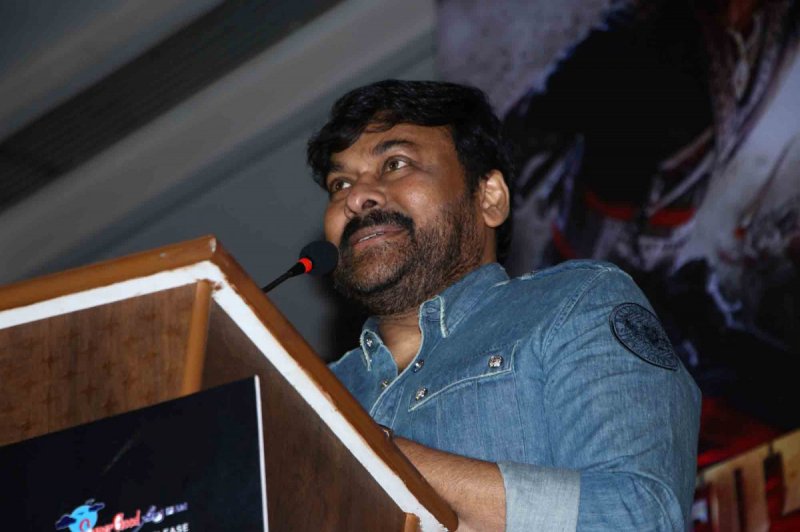 Chiranjeevi Sye Raa Narasimhareddy Pressmeet 200