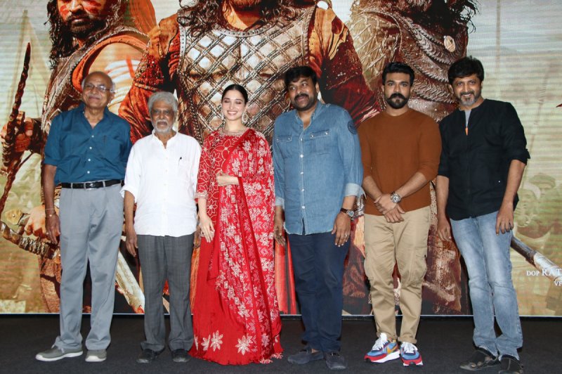 Sep 2019 Pictures Sye Raa Narasimha Reddy Pressmeet Event 7434