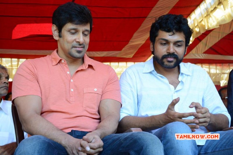 Vikram Karthi At The Fasting 528