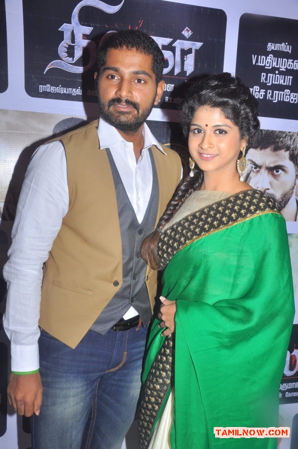 Dhruv And Naveena At At Thilagar Audio Launch 920