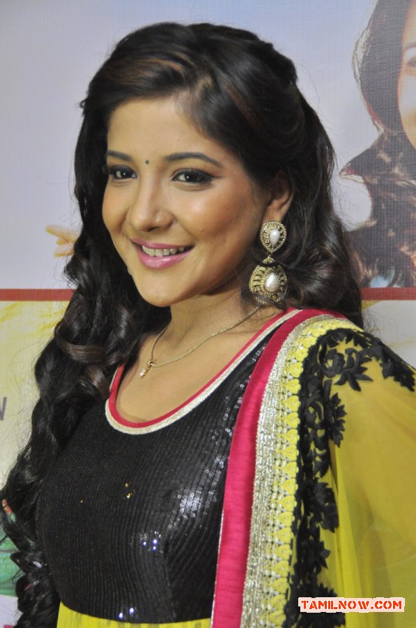 Sakshi Agarwal 405