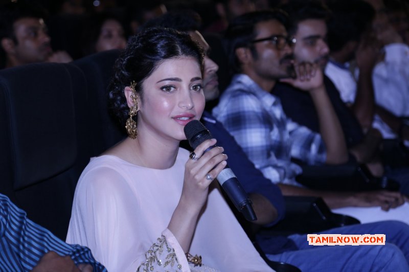 Shruthi Haasan Thoongavanam Audio Launch 514