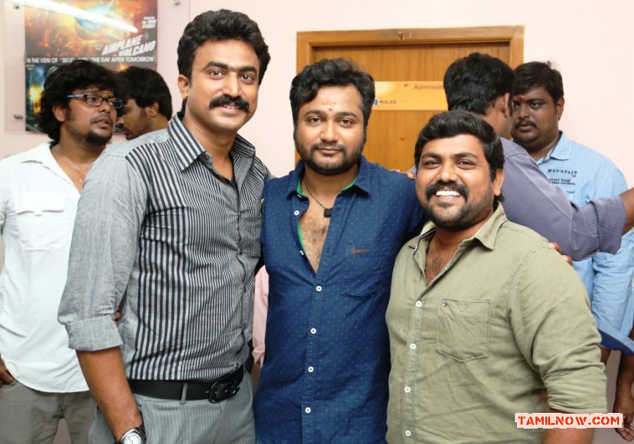 Urumeen Pooja Photos 9481