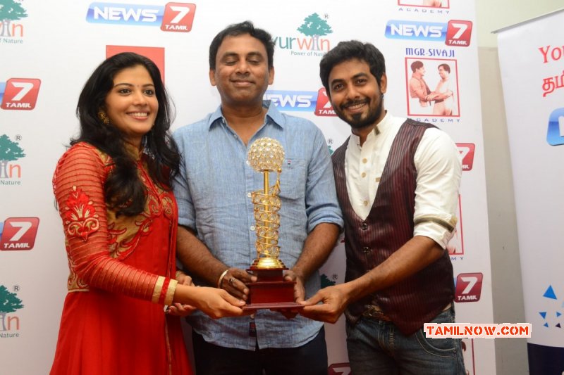 New Pics V4 Awards Tamil Movie Event 2920