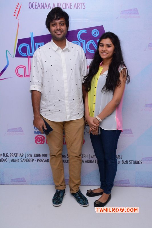 Vaanavil Vaazhkai Audio Launch 2015 Gallery 3329