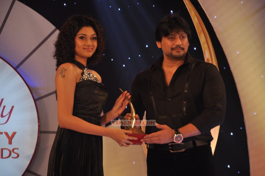 Oviya Helen And Prashanth 508