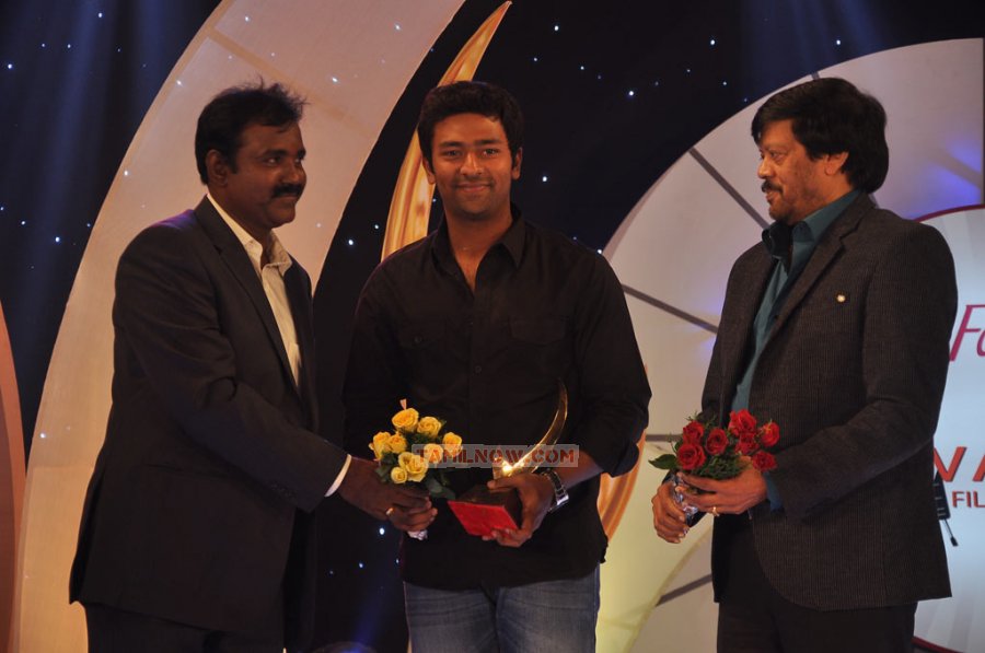 Shanthanu And Thiagarajan At Variety Film Awards 724