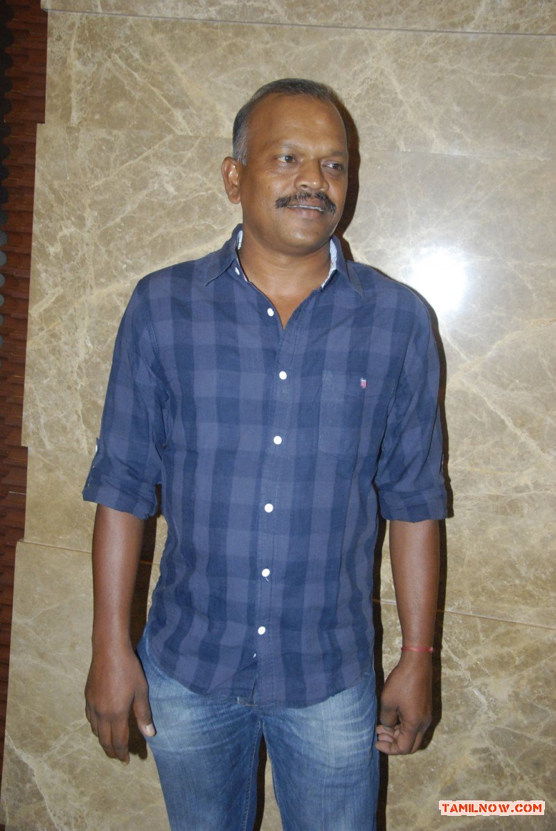 Velaiyilla Pattathari Press Meet 8333