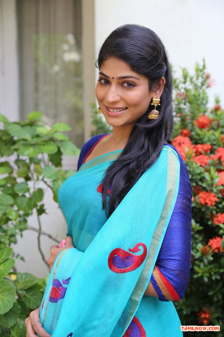 Actress Vijayalakshmi 722