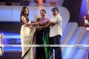 Saranya Ponvannan Vijay Awards 2011 1