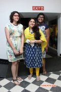 Kushboo With Daugthers Avanthika Ananditha Function Photo 95